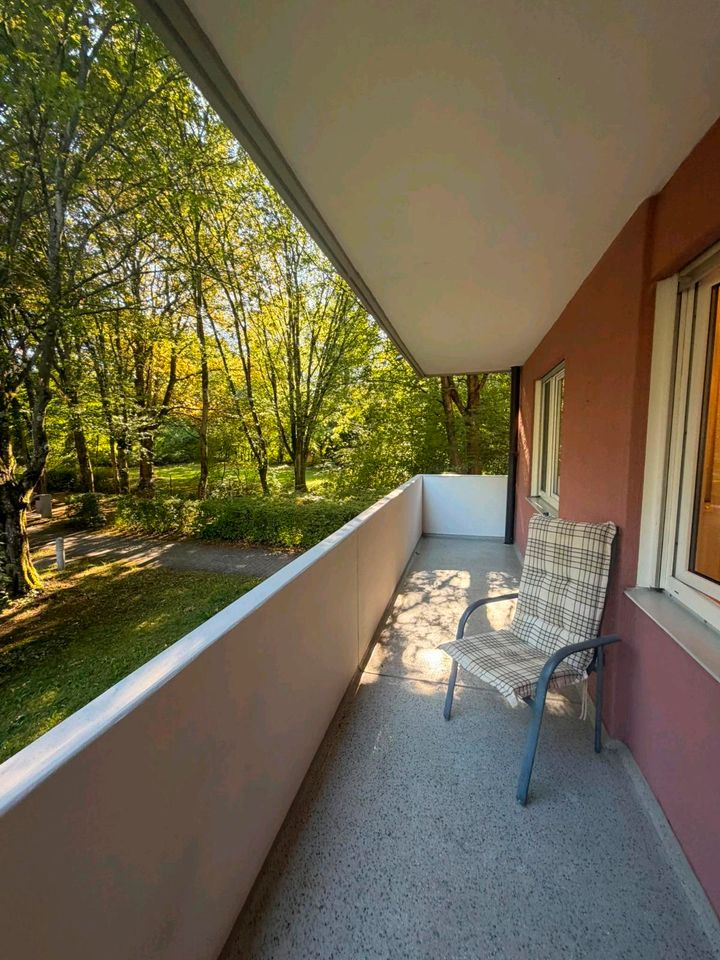 5 Zimmer Wohnung im Münchner Süden renoviert mit Tiefg.-Stellpl.