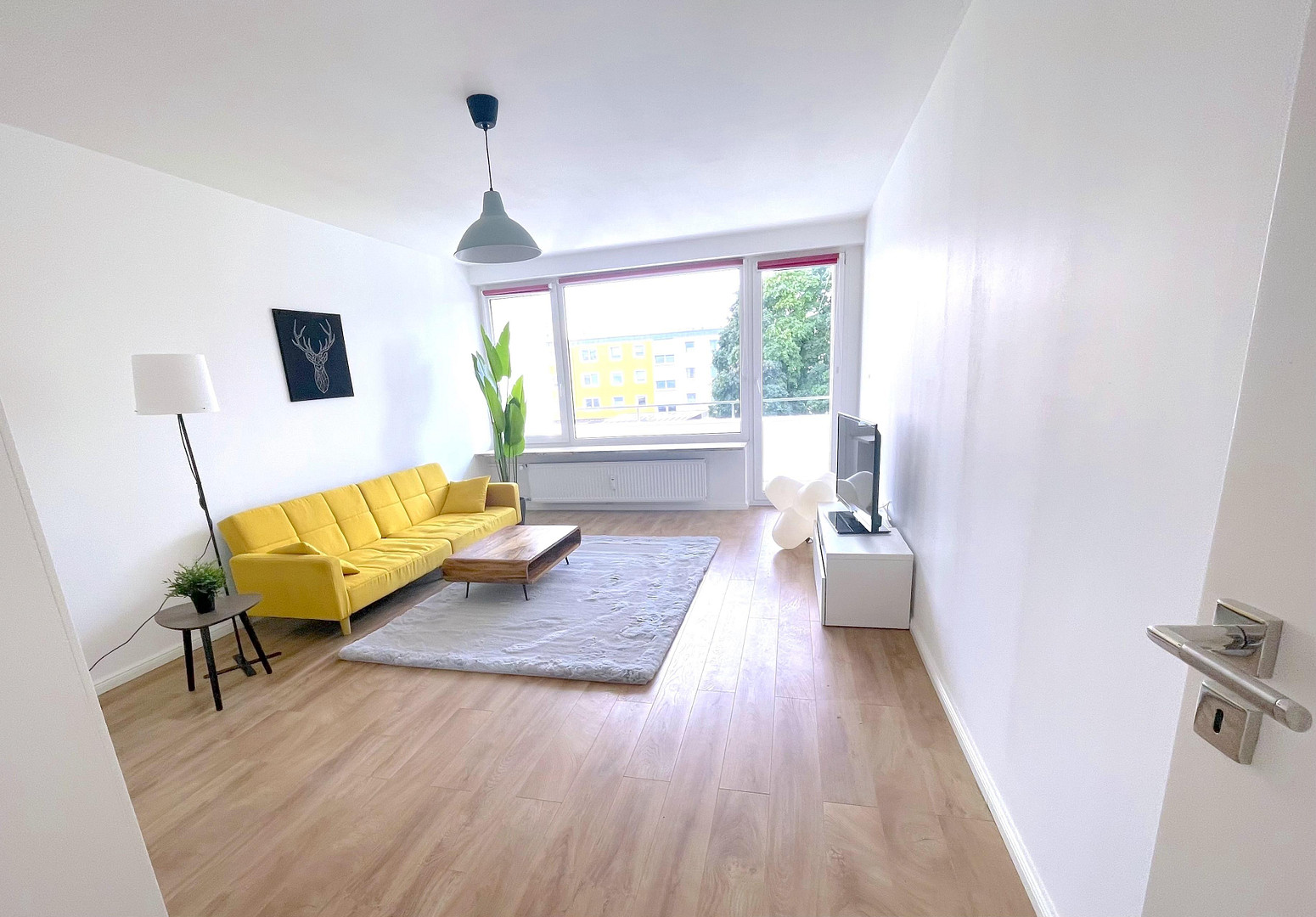 4,93 % Rendite! Hochwertig sanierte, möblierte 3-Zimmer-Wohnung in München Hadern
