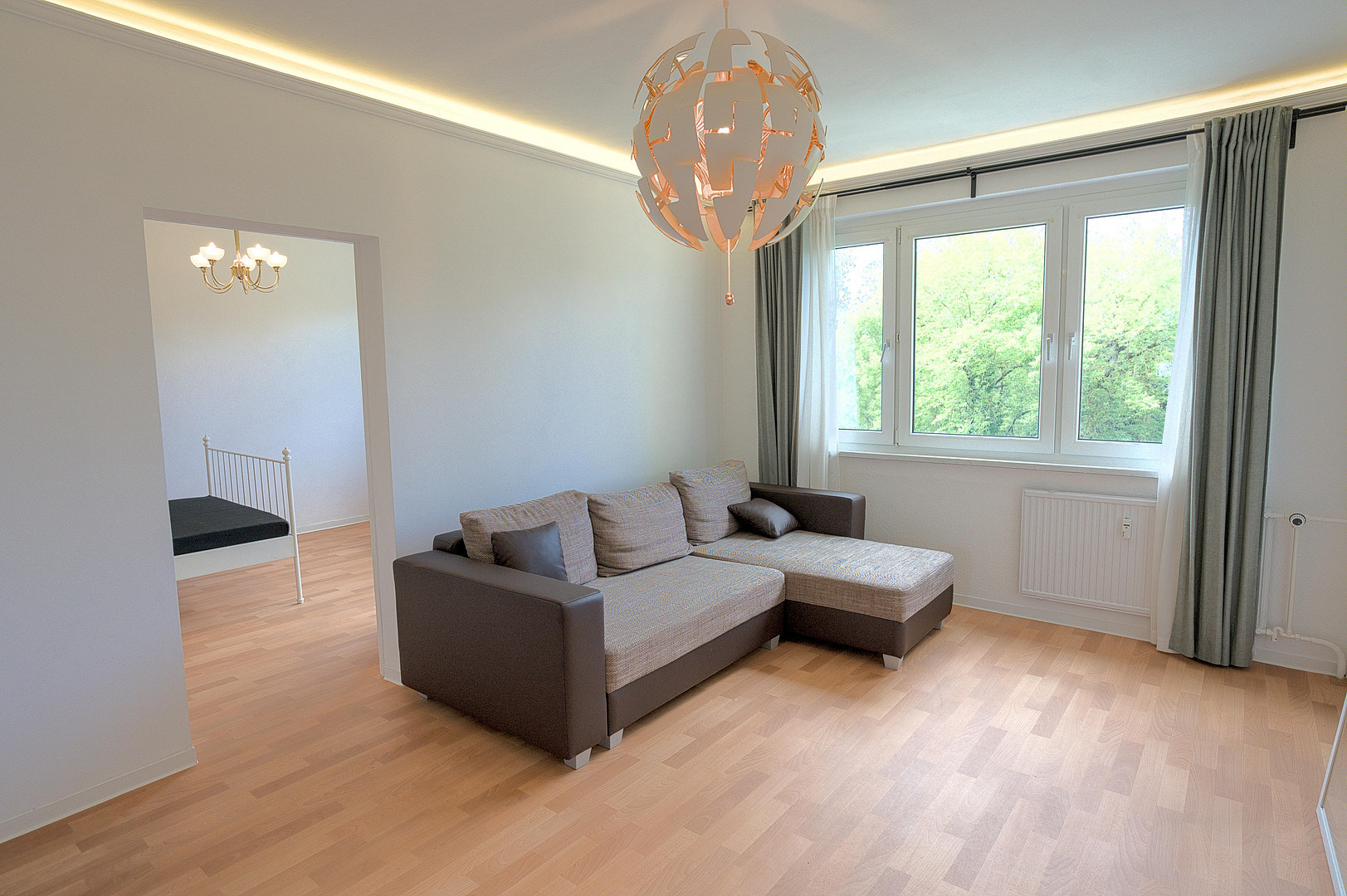 2-Zimmer-ETW Leipzig-Marienbrunn, Einzugsfertig inkl. Möbel & EBK