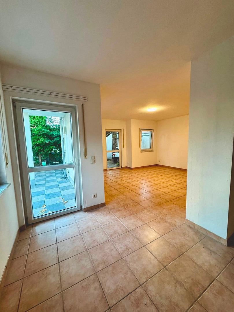 7-Zimmer-Doppelhaushälfte in Altenfurt sofort beziehbar, vom Eigentümer