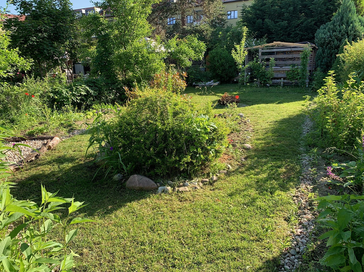 2-Zimmer-Wohnung mit Garten und Balkon, bezugsfrei und provisionsfrei