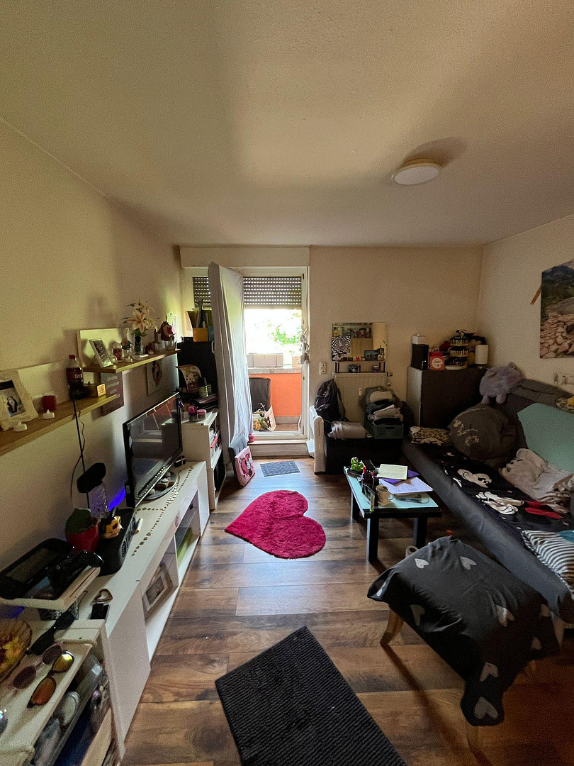 5% Rendite - 1 Zimmer Apartment  mit Balkon & TG von Privat