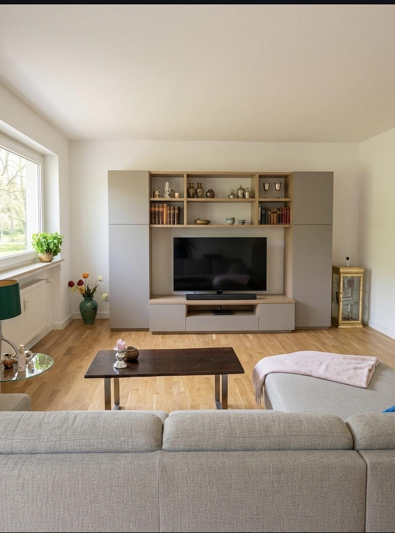 Provisionsfrei: Kernsanierte 2-Zi.-Wohnung mit 2 Balkonen & TG-Platz – Bogenhausen, bezugsfrei