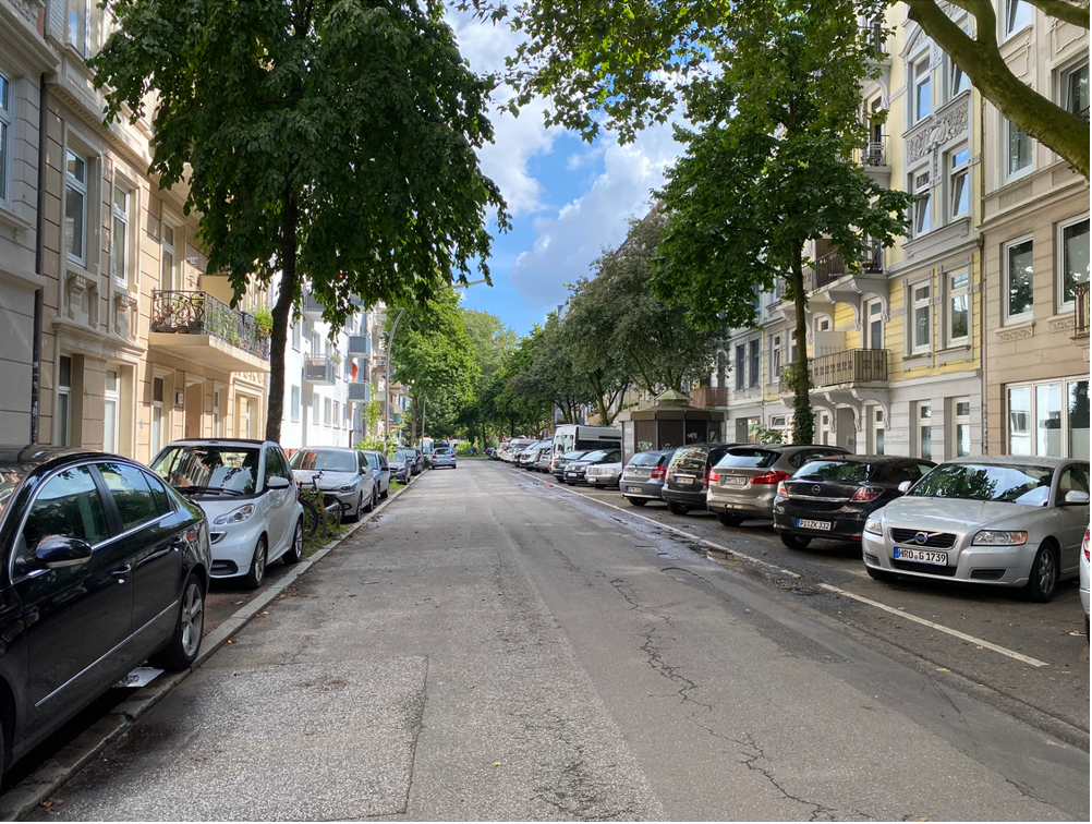 3 Zimmer nach Wunsch renovierter Altbau - Ruhiges Wohnen im Zentrum von Eimsbüttel