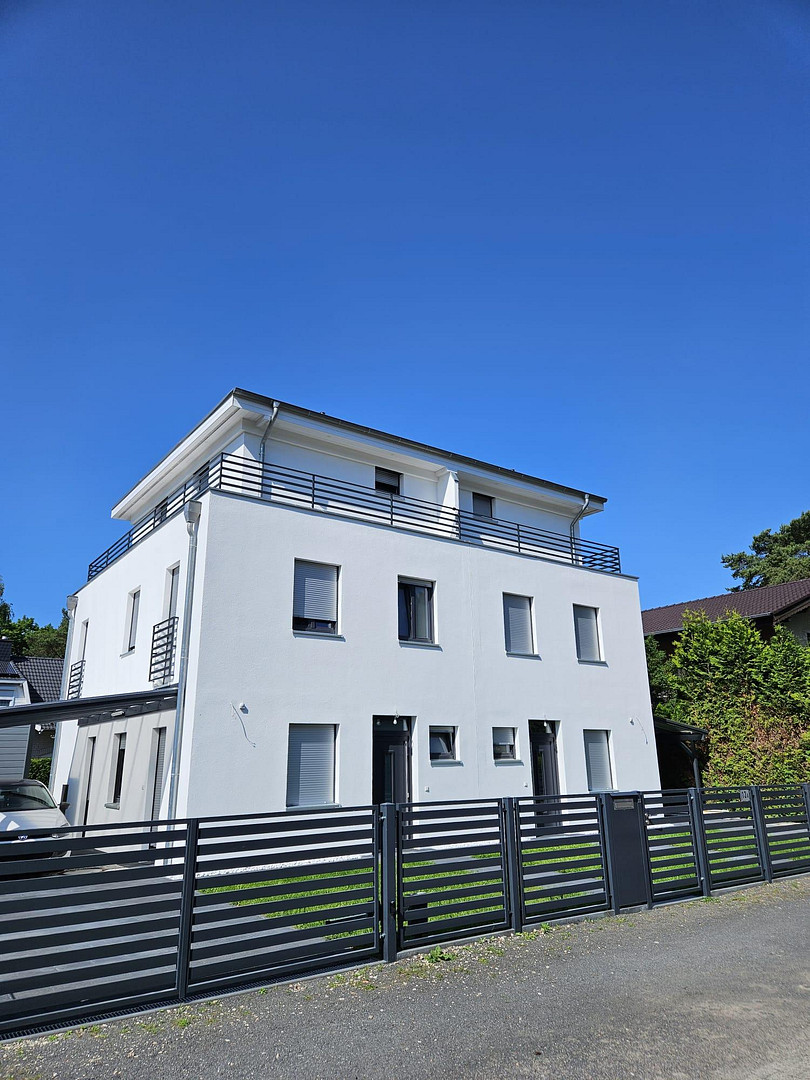 Courtagefrei! Moderne Doppelhaushälfte in Top-Lage - ERSTBEZUG