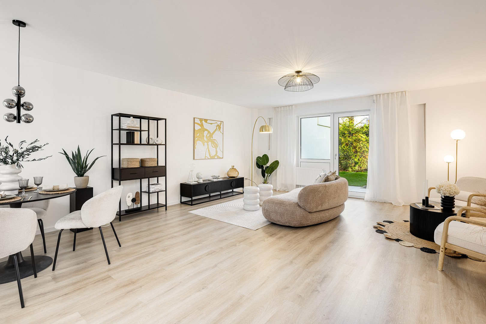 Bezugsfreie Gartenwohnung - 2 Zimmer - München Bogenhausen – frisch renoviert
