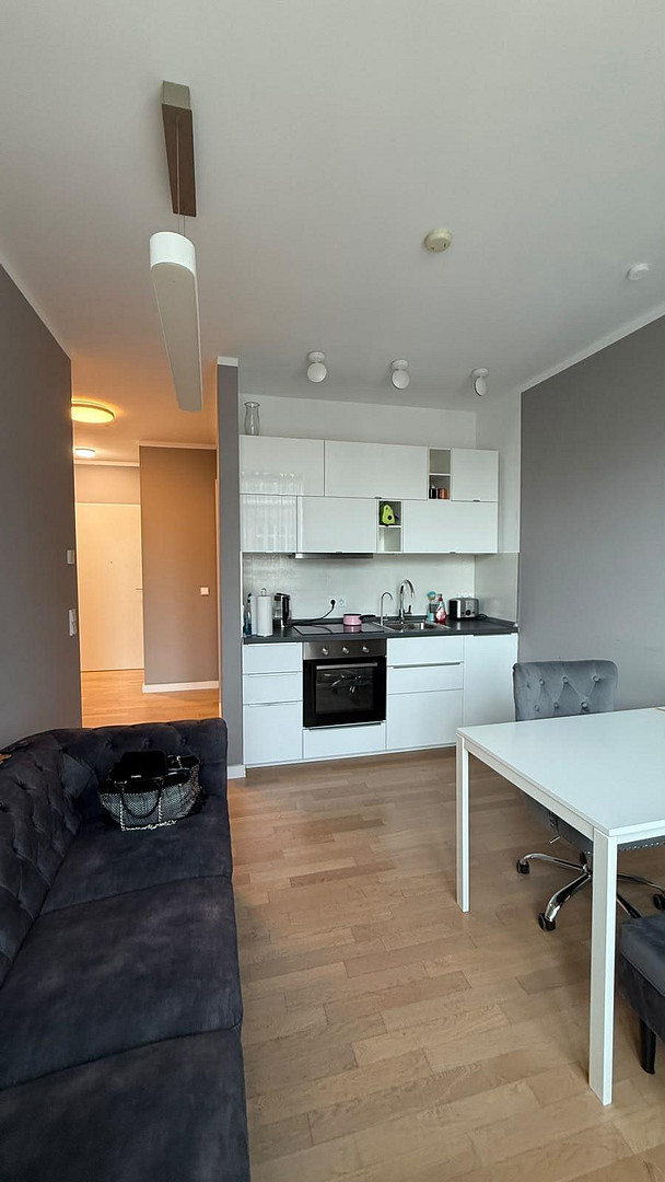 provisionsfreie 2 Zimmer Wohnung in Living 108, sofort bezugfrei, Aufzug, Sportraum, Dachterrasse