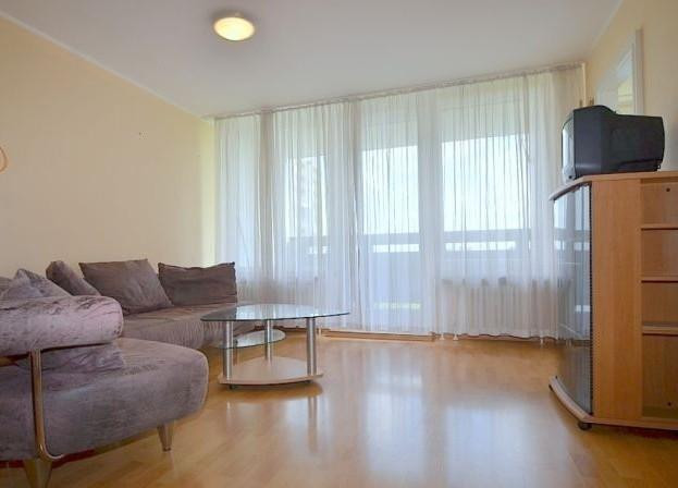 Von privat: Helle 1-Zimmer-Wohnung mit Balkon und Weitblick nahe Nürnberg-Messe