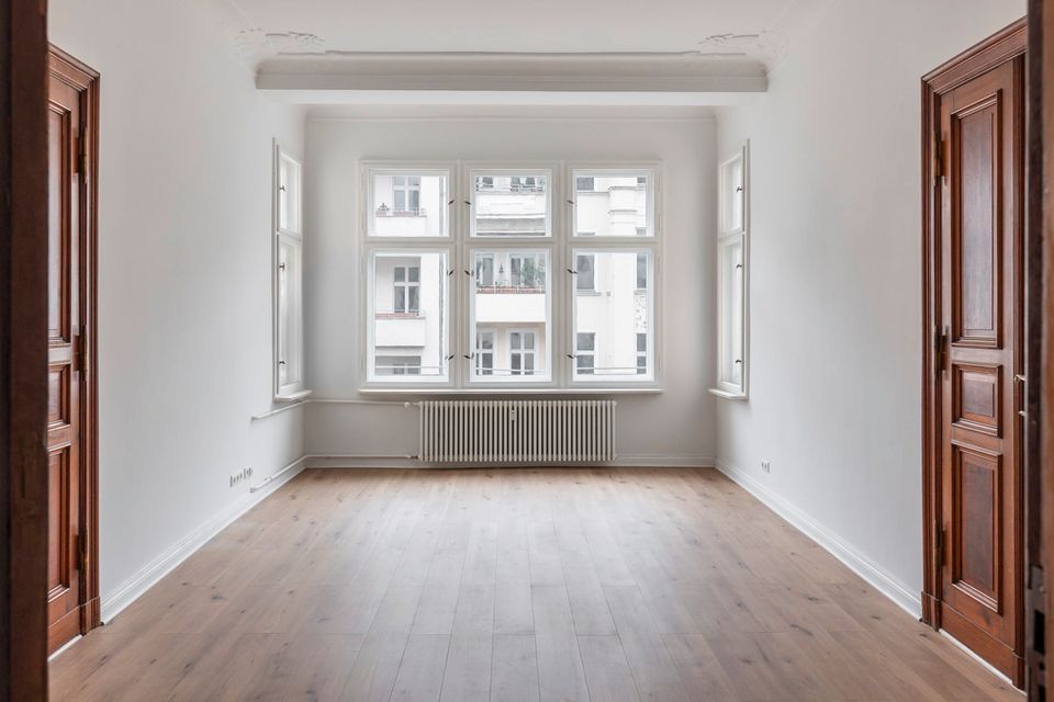 Top Angebot: 3-Zimmer-Altbaujuwel mit Loggia, Stuck & Kachelofen, Keine Käuferprovision!