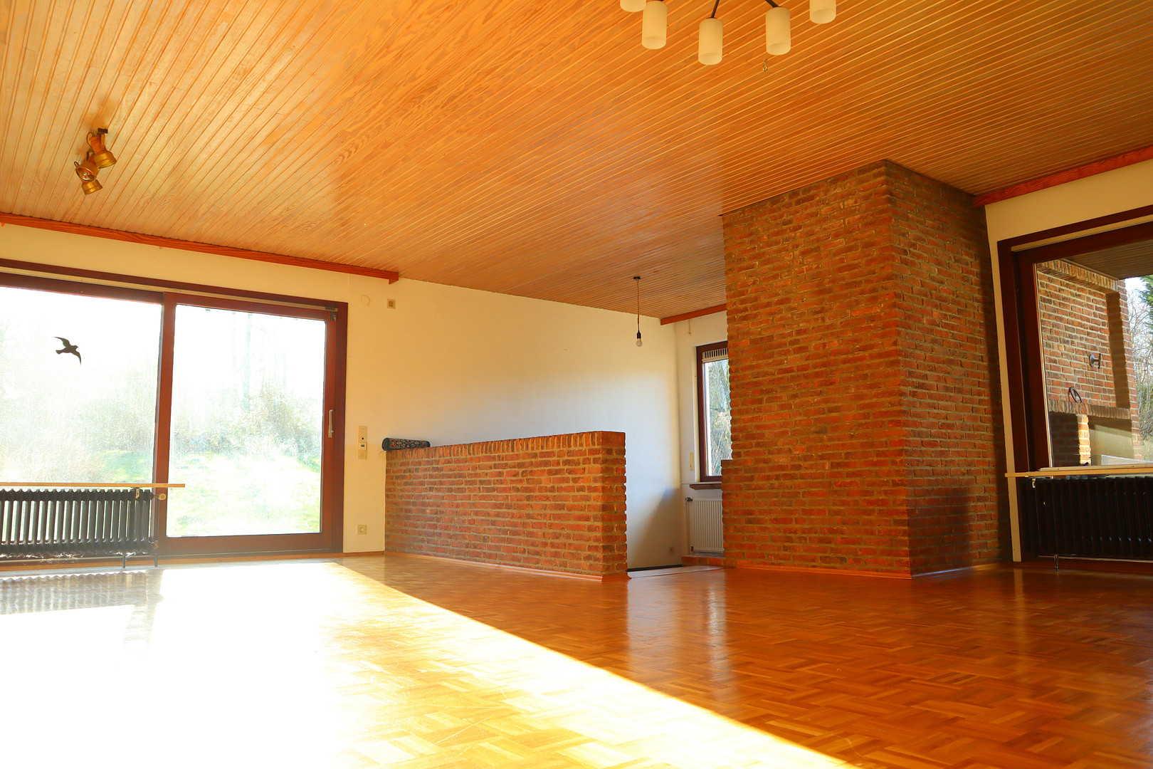 Großzügiges Einfamilienhaus mit Traumgrundstück und Taunusblick