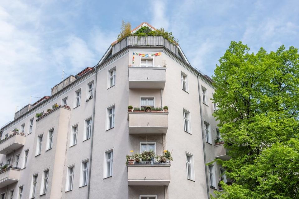 Sichere Kapitalanlage nahe Körnerpark: Vermietete 2-Zimmerwohnung in Neukölln