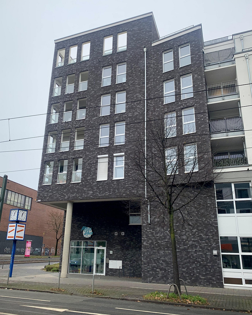 2 Zi Whg - Exklusives-Angebot ! - Mit Loggia und Tiefgaragenstellplatz.