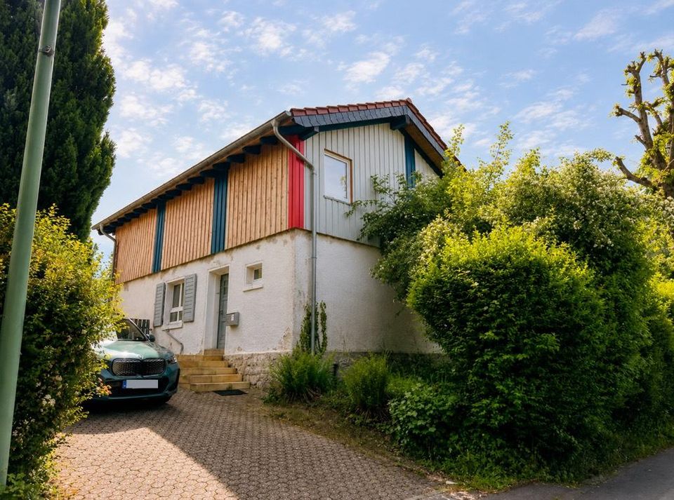 Haus mit großem Grundstück, neu gedämmt in ruhiger Lage in Rott