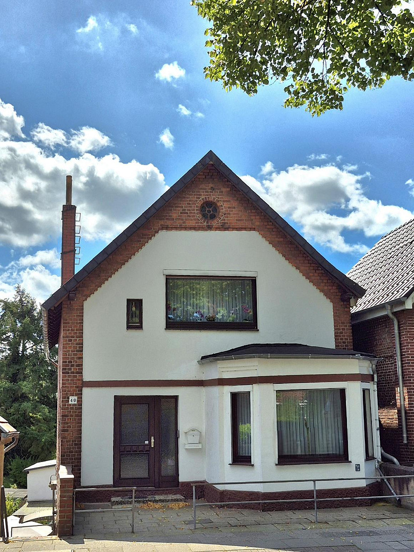 Finkenwerder Einfamilienhaus mit Einliegerwohnung