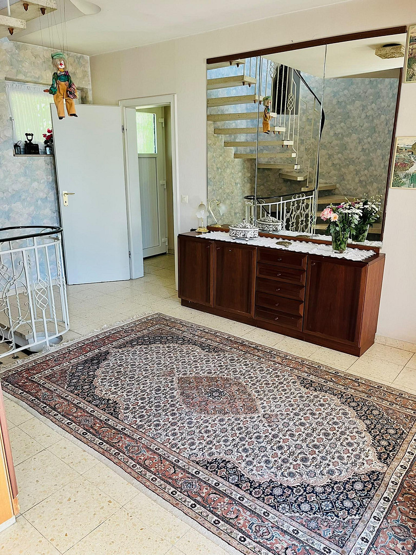 Haus mit Potenzial für zwei Wohneinheiten in Köln Flittard