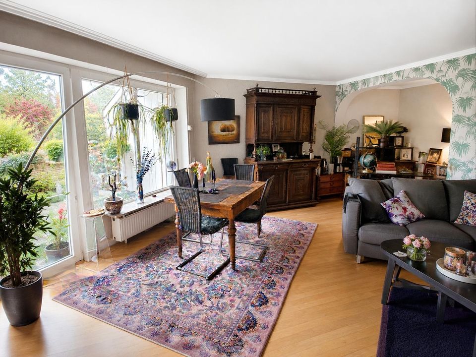 Helle,  2-Zimmer Wohnung mit  Südwest Terrasse ruhig und zentral