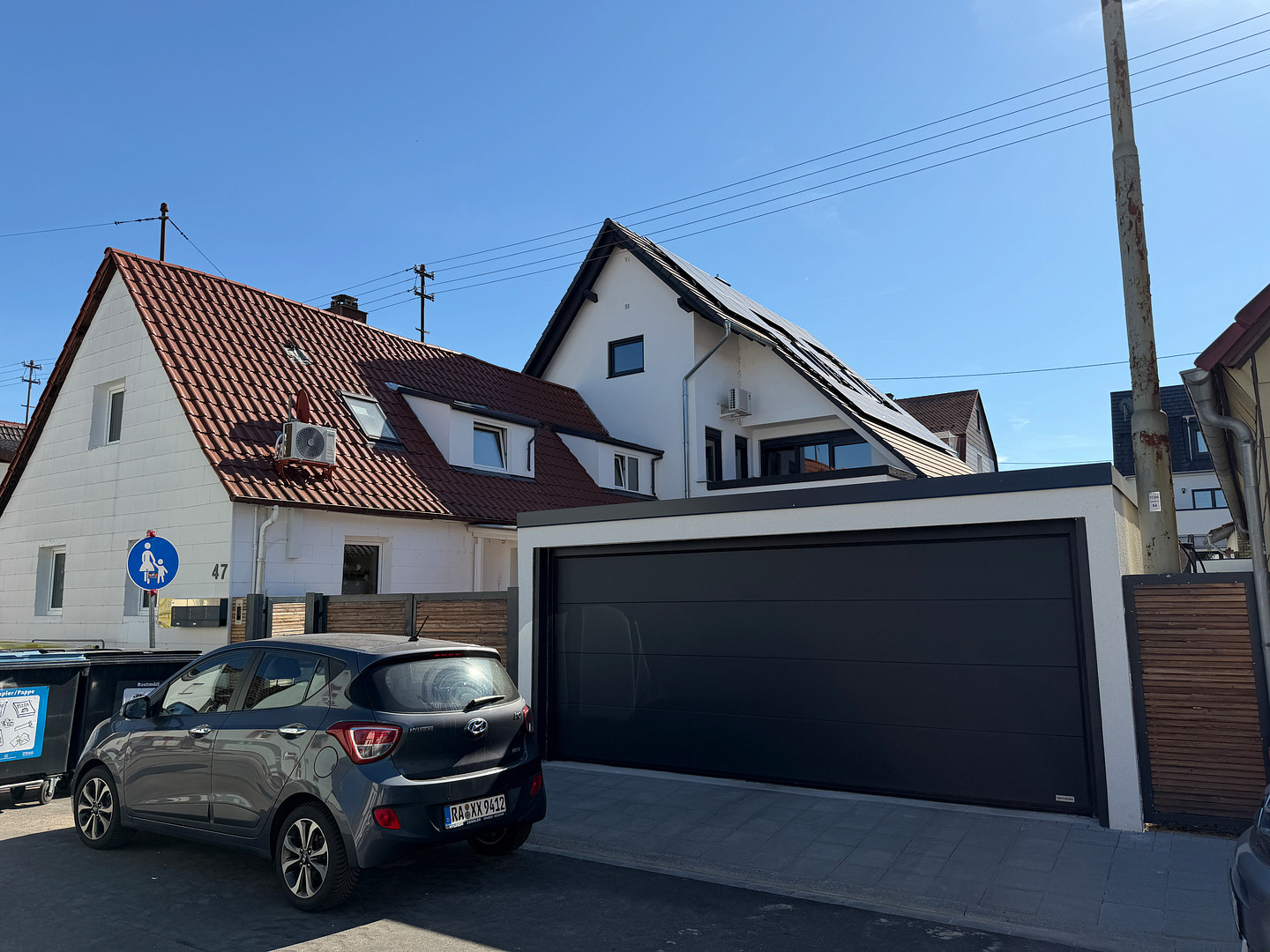 Verstecktes Wohnjuwel in Daxlanden – exklusives Atrium-Zweifamilienhaus mit ca. 360 m² Wohnfläche