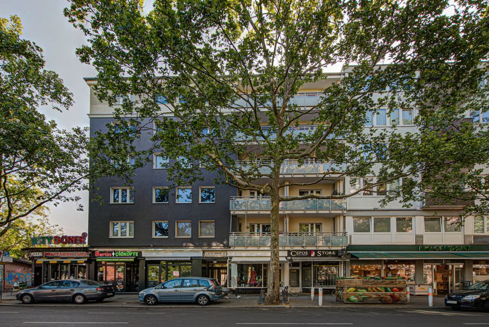 Attraktive Kapitalanlage: Vermietete 2,5-Zimmer-Balkonwohnung in der Wilmersdorfer Strasse