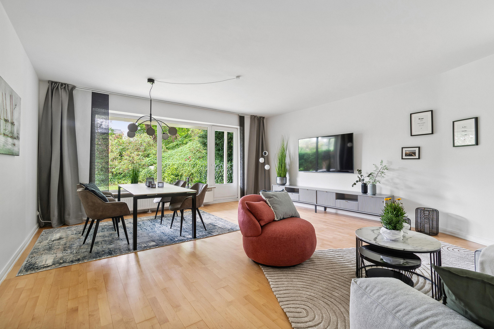 Maisonette-Gartenwohnung Blankenese – 50 m zum Elbstrand, Garten & Garage, 92+70 m²