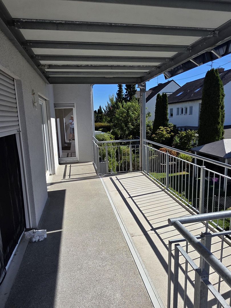 Augsburg-Inningen Bhf-nah 4 Zi  ETW 90m2 Süd-Loggia, Garten zustzl 18m2 UG Abst/WaKü