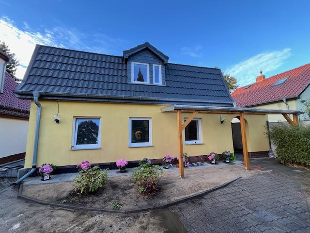Familienhaus mit großem Grundstück in begehrter Lage von Berlin-Adlershof