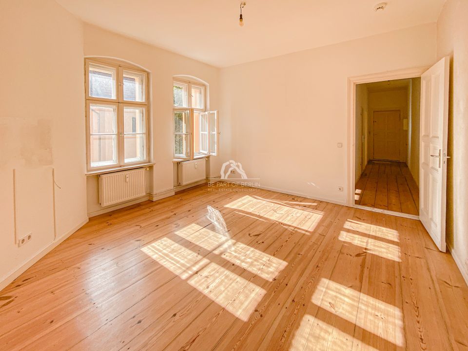 ARNIMKIEZ! SUPERHELLE UND KLASSISCHE ALTBAUWOHNUNG! RUHIGE LAGE IM SEITENFLÜGEL! PROVISIONSFREI!