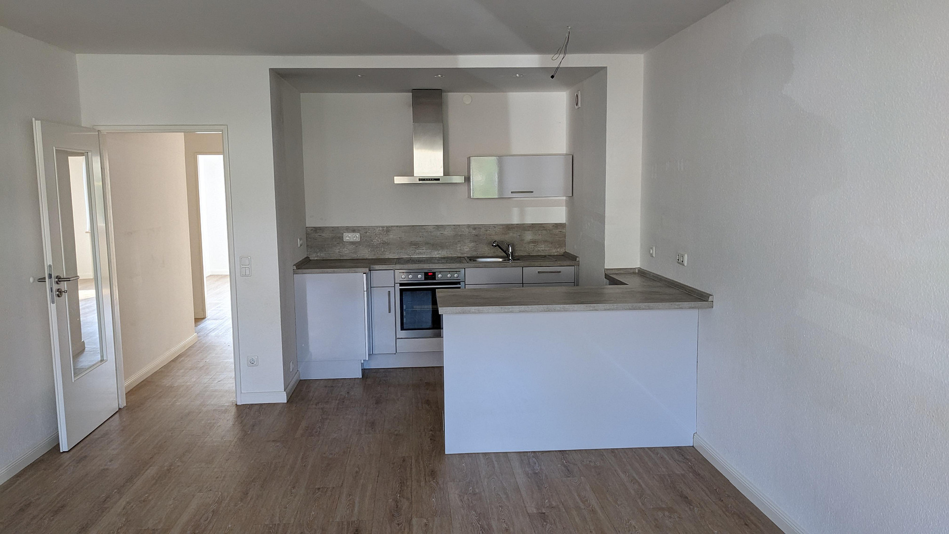 Gemütliche 2,5 Zimmer-Wohnung mit Balkon und Gartennutzung