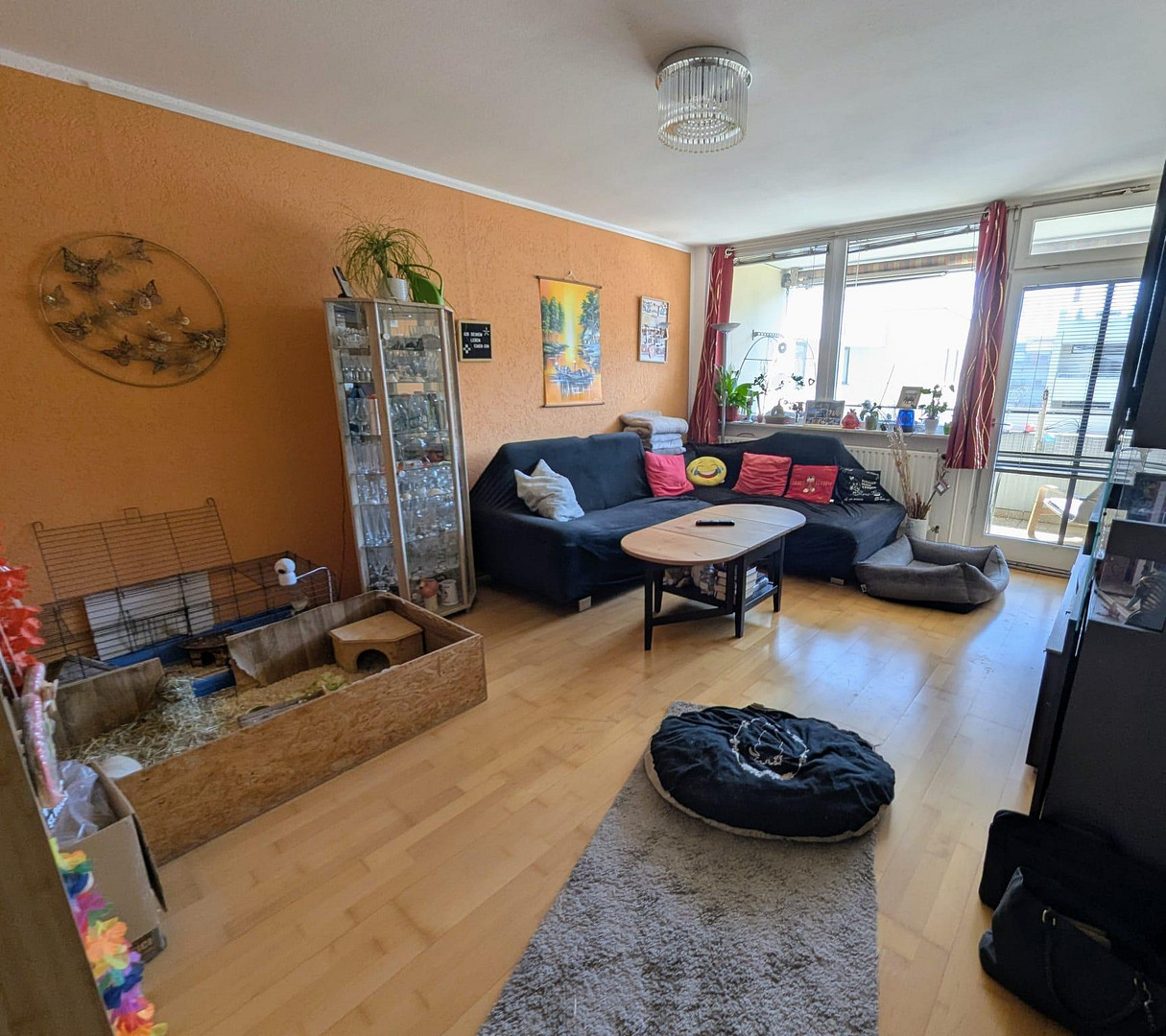 Pfersee: Sofort beziehbare 3,5-Zimmer-Wohnung inkl. Tiefgaragen-Stellplatz, Provisionsfrei!