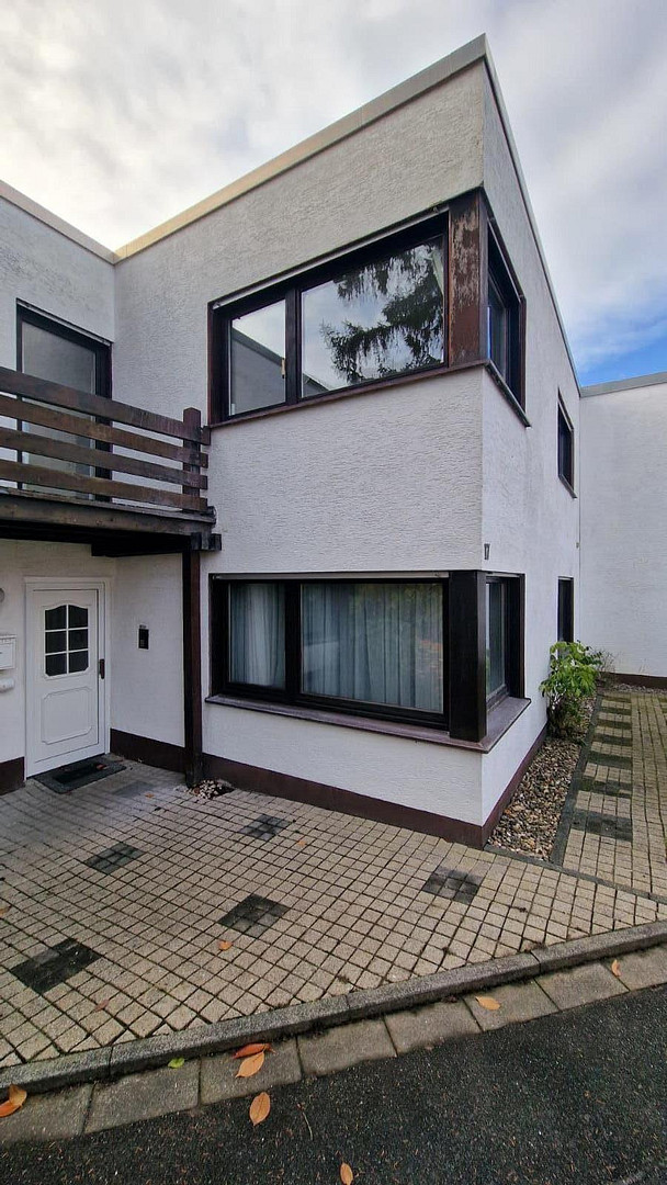Großzügiges Reihenmittelhaus mit 222m² in Muffendorf, Einliegerwohnung und sonnigem Atriumgarten