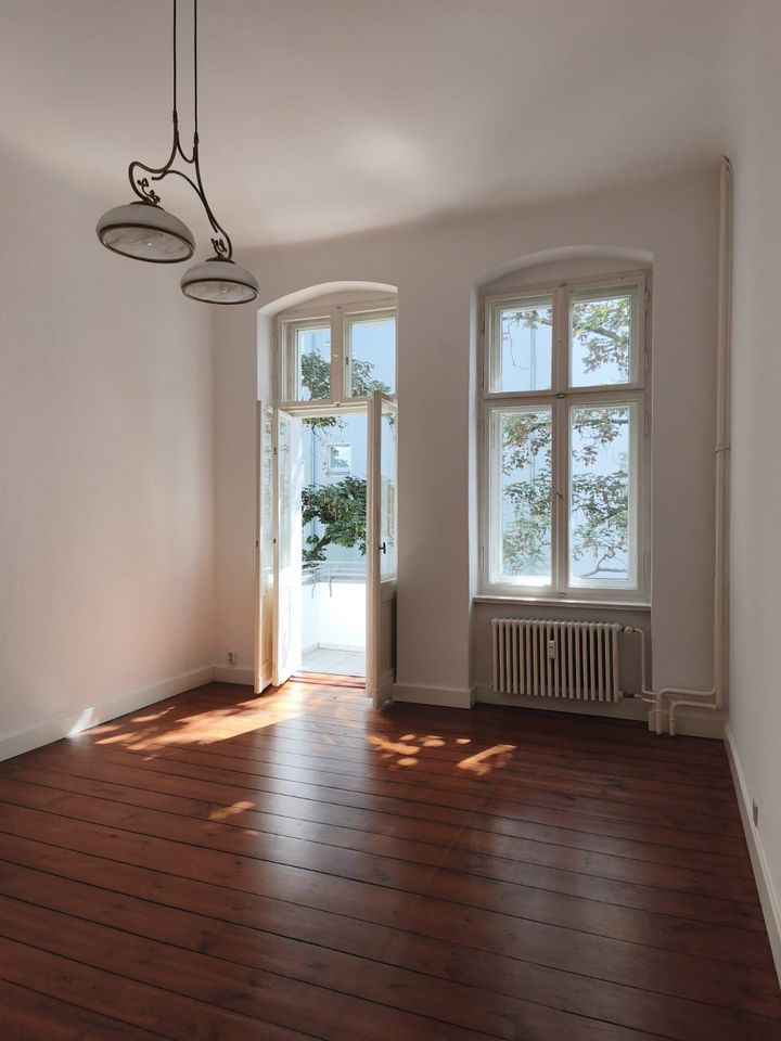 Eigentumswohnung Kudamm Charlottenburg Wilmersdorf Altbau 60m2