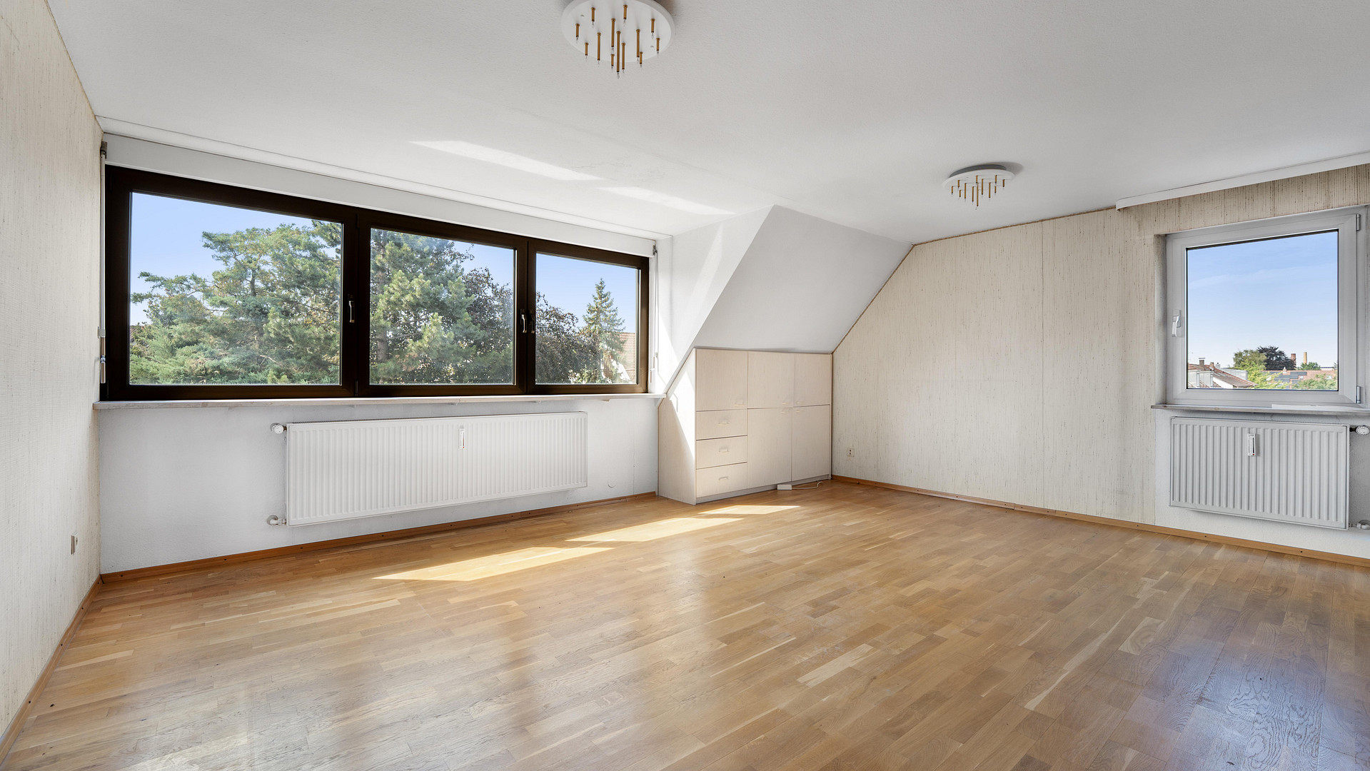 3-Zimmer-DG + ausgebauter Spitzboden mit Maisonette-Potenzial +++ provisionsfrei +++