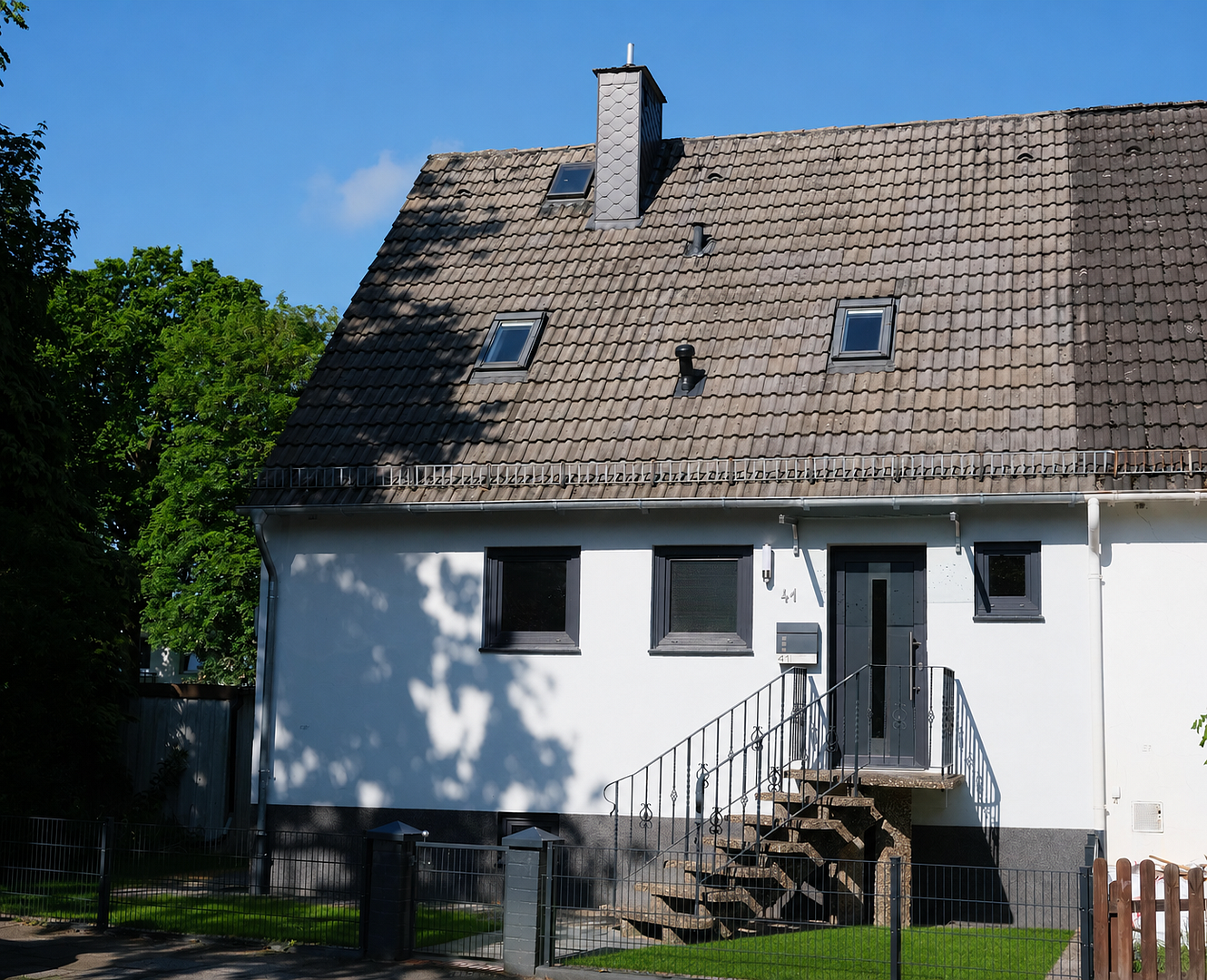 Erstbezug nach Kernsanierung – Reihenendhaus mit großem Garten und Garage in Bremen-Alt-Osterholz