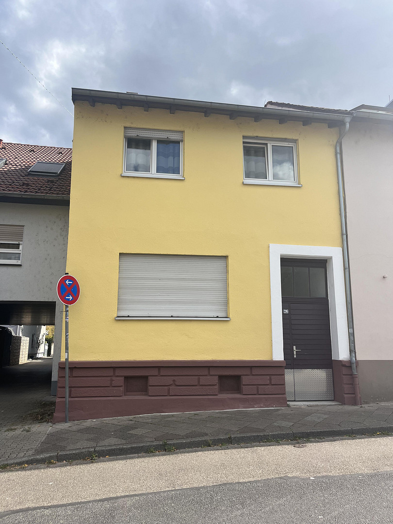 Zweifamilienhaus in Karlsruhe-Knielingen