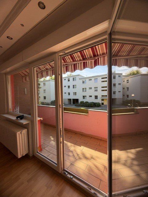 Bezugsfreie 2-Zimmer-Eigentumswohnung mit Westbalkon, Stellplatz