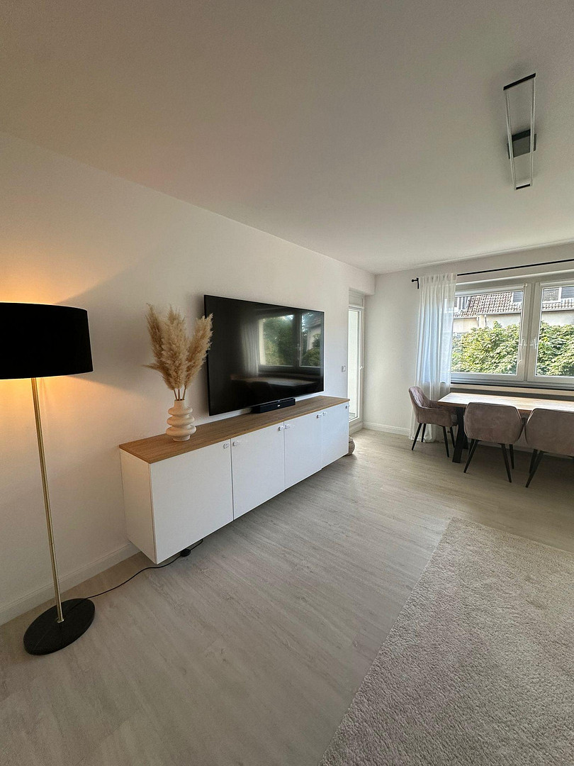 Helle 4-Zimmer Wohnung in Bestlage