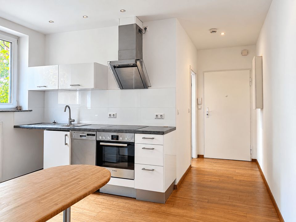 Provisionsfrei - Bezugsfreie 2-Zimmer-Wohnung mit Balkon nahe Viktoria-Luise-Platz!