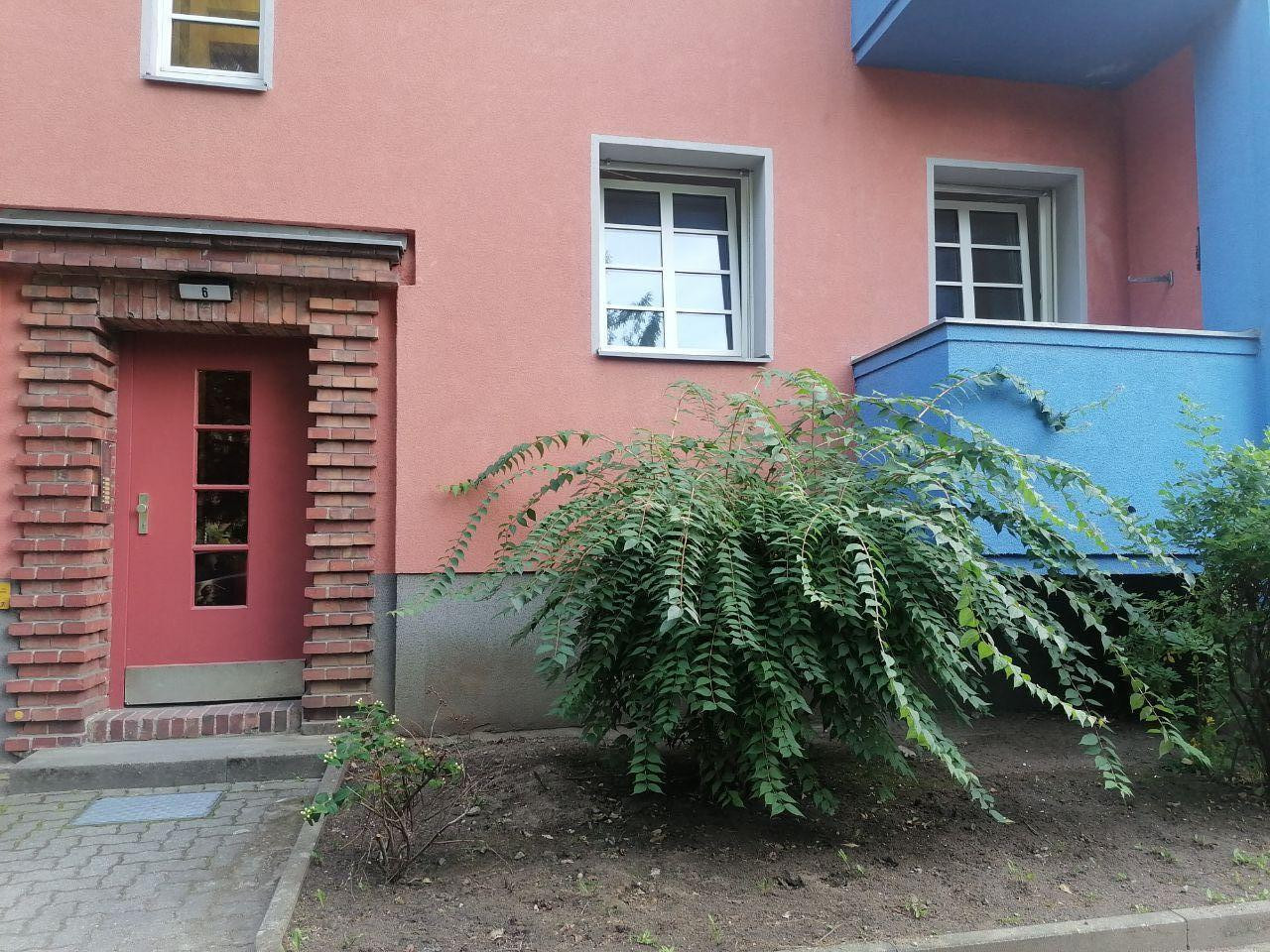 Ruhige 2 Zimmer Single-Wohnung in Tempelhof renoviert unvermietet ab sofort