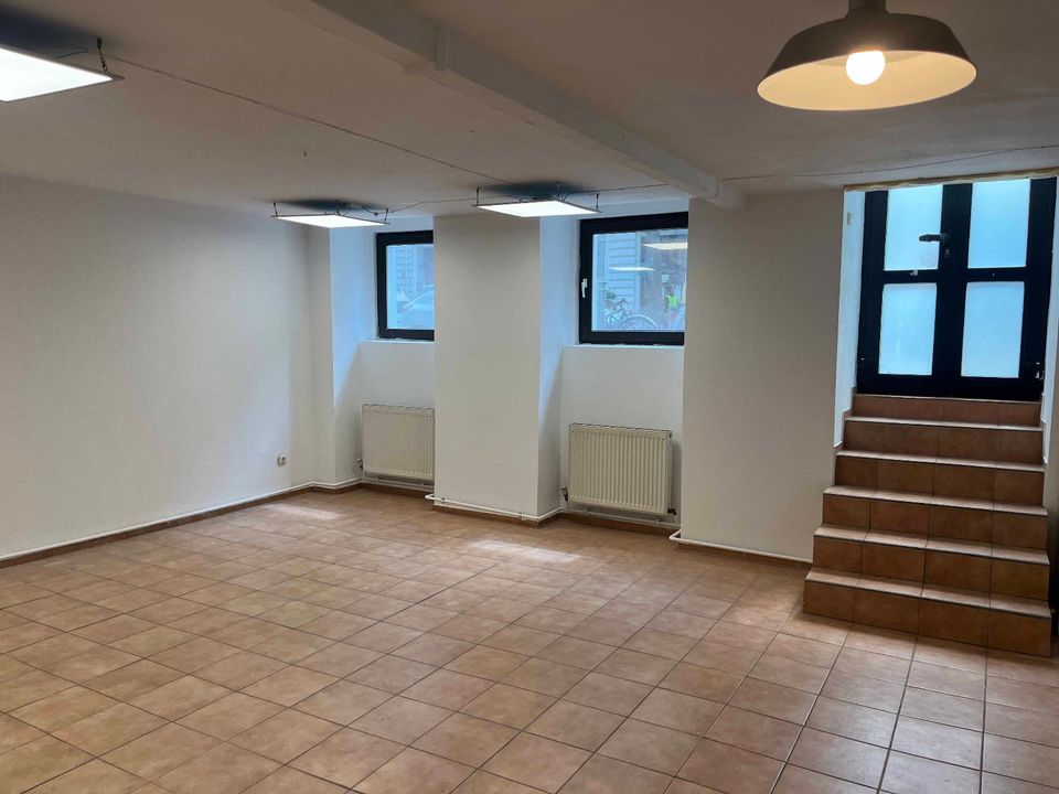 Gewerbe/Wohnung zu verkaufen - Commercial/living space for sale