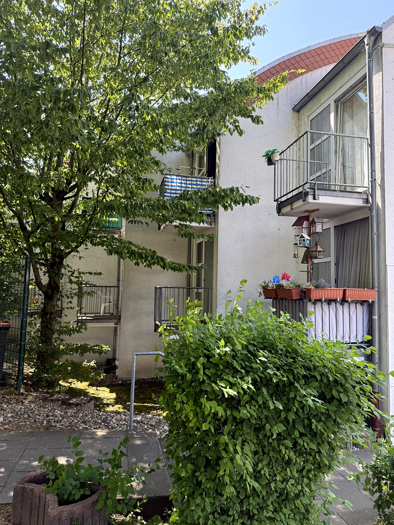 *Provisionsfrei* Charmante 1-Zimmer-Wohnung in gepflegter Wohnanlage mit EBK und TG Stellplatz