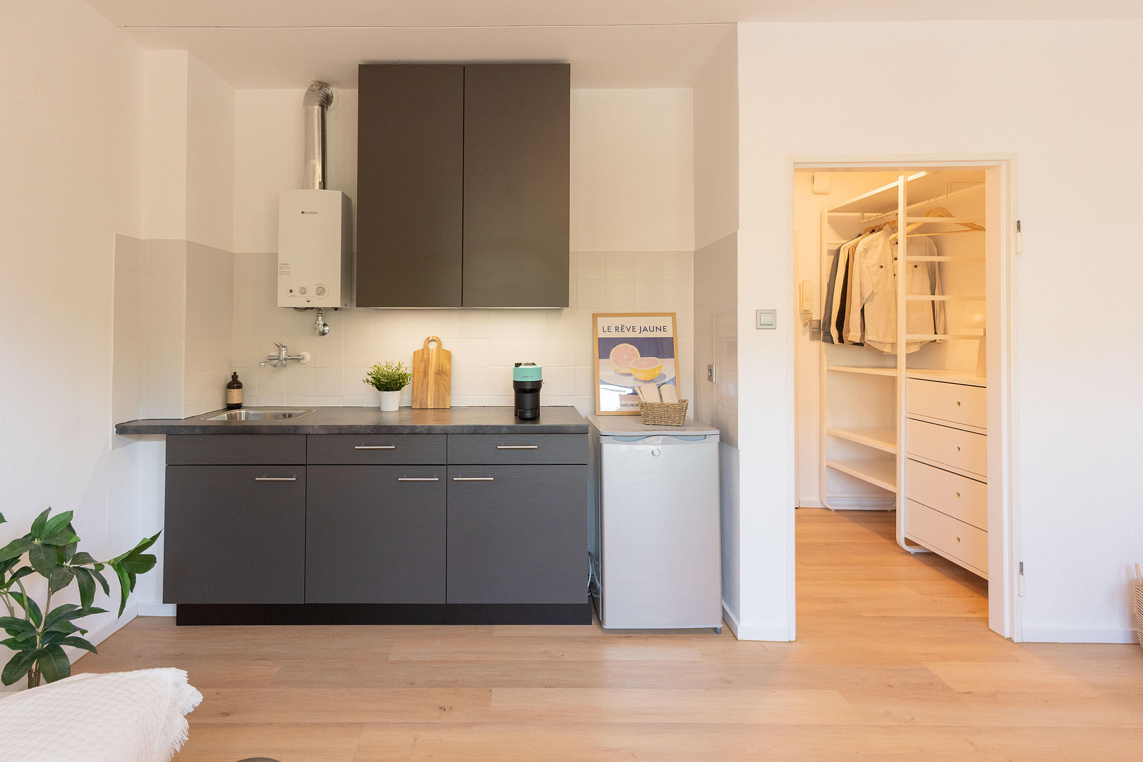 In BESTER Lage! Gemütliche Wohnung mit Balkon in der Augustaanlage!