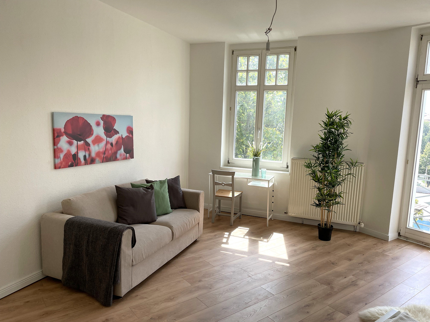 Open House: Sa. 12.9. 11 Uhr: Bezugs- +Provisionsfreie helle 1-Zi-Wohnung am Nordrand Prenzlberg