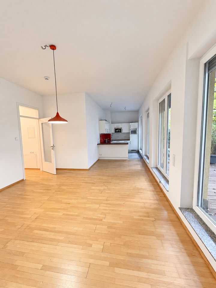 Bezugsfreie 2-Zimmer-Wohnung / Kollwitzkiez mit Balkon und Garten
