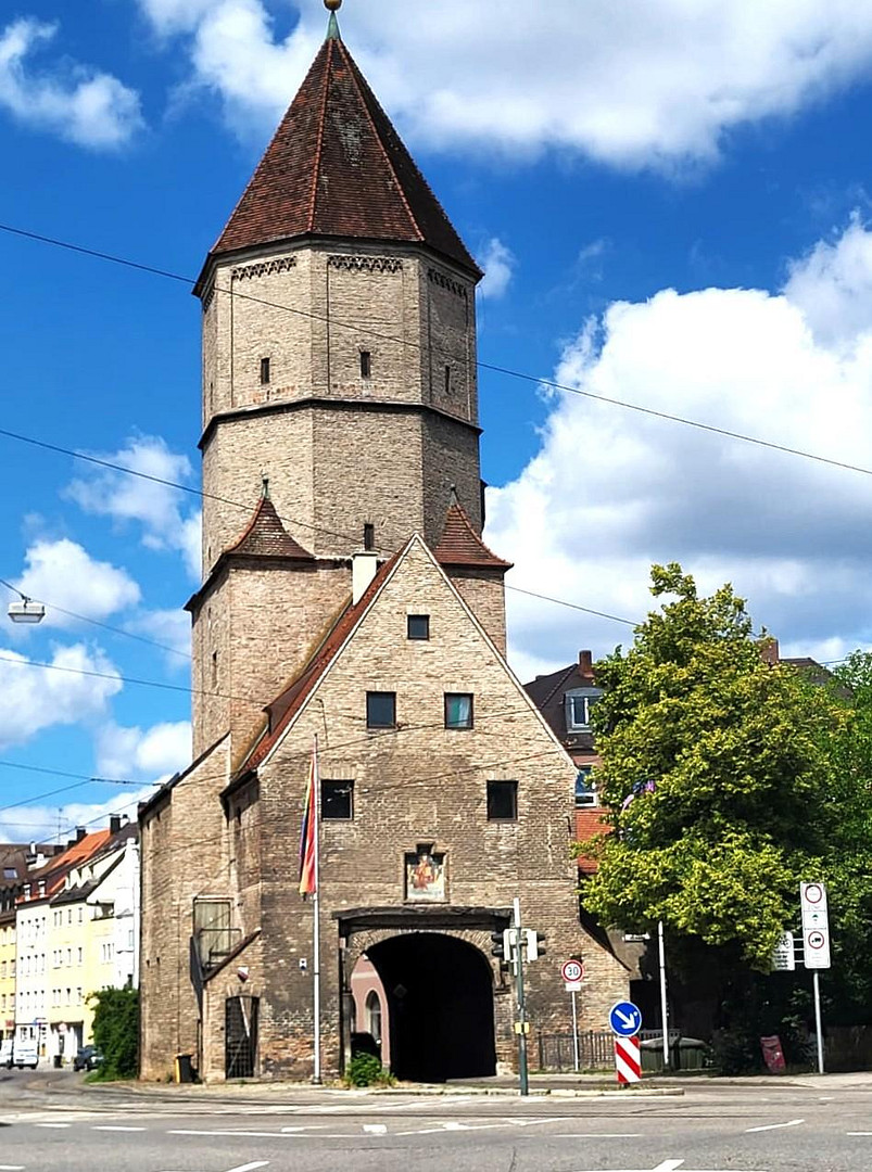 Renovierte 2-Zimmer-Wohnung in Augsburg-Lechhausen