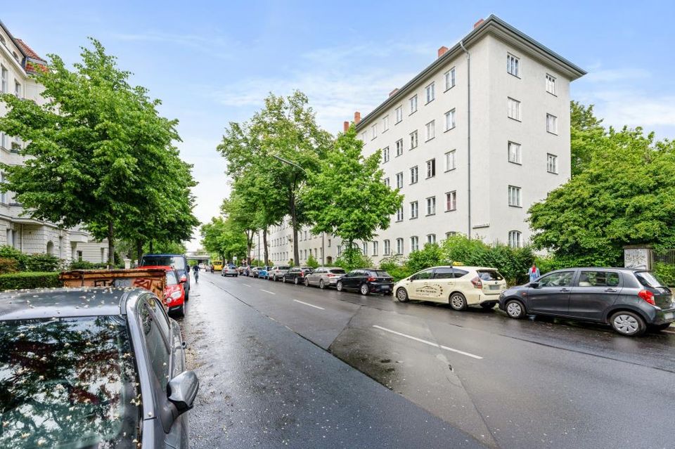AKTION! Vermietete Eigentumswohnung auf Erbpachtgrundstück in Berlin-Friedenau