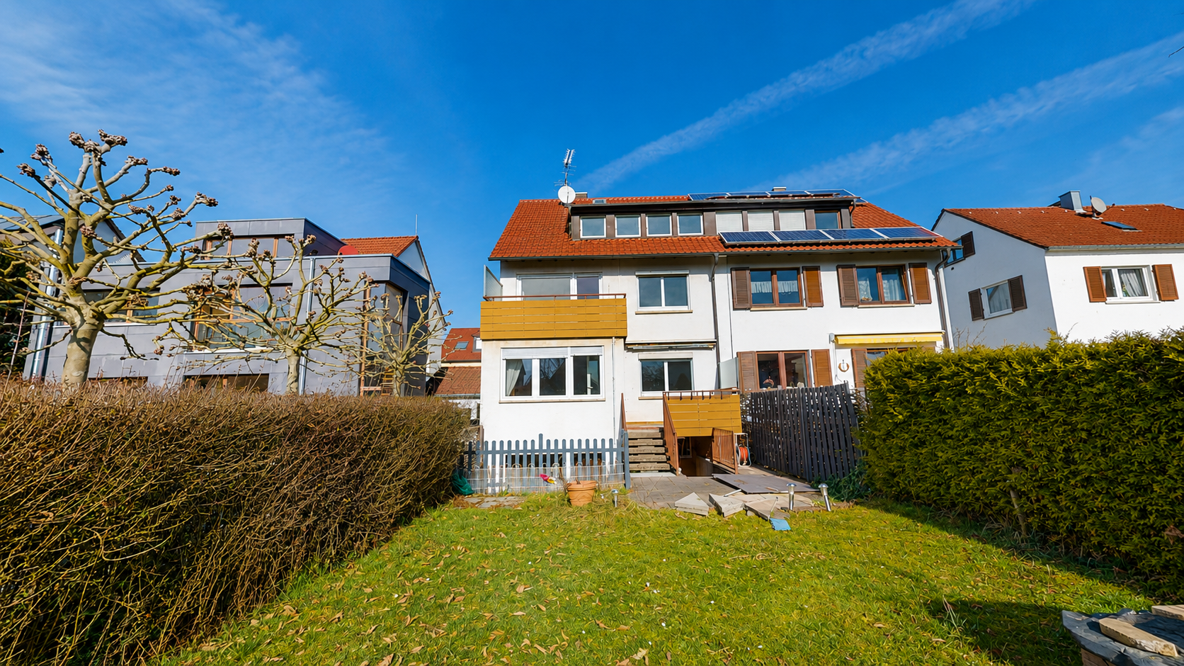 Provisionsfreie Doppelhaushälfte mit Südgarten in ruhiger Lage von Stuttgart-Weilimdorf