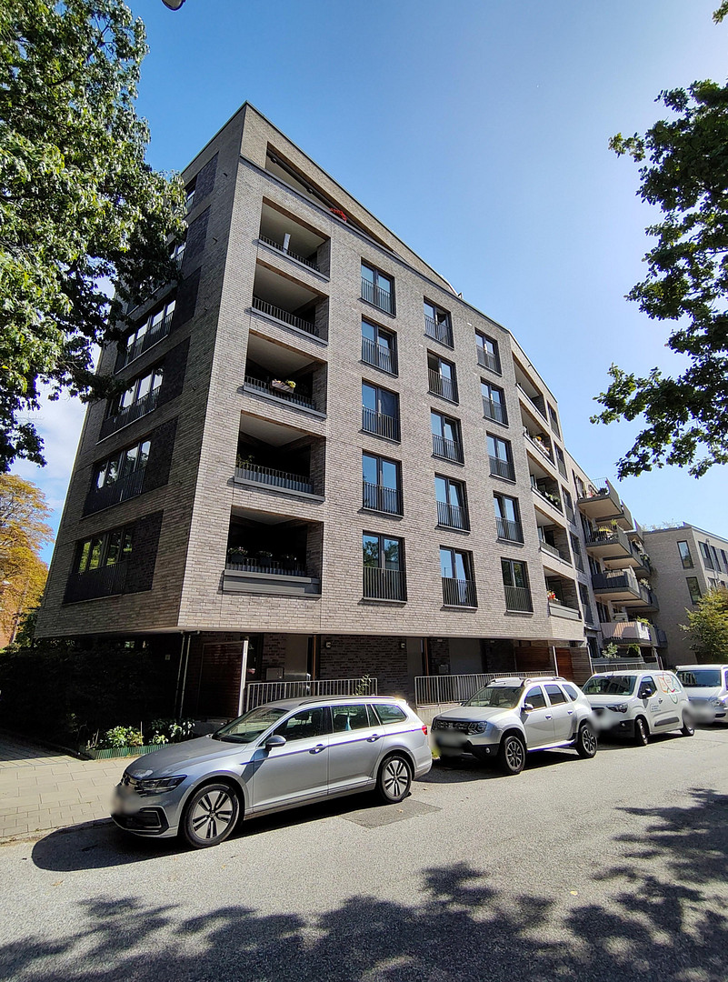 Modern & sofort bezugsfrei: 3-Zi.-Wohnung mit 2 Bädern & Loggia – provisionsfrei