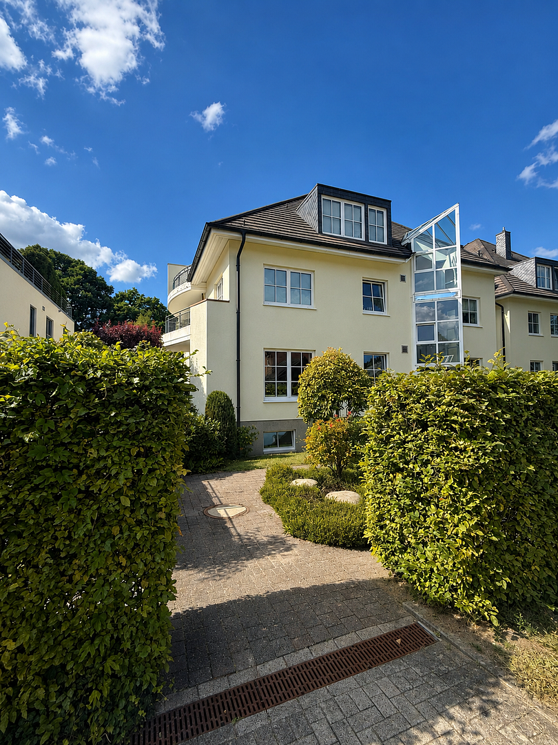 Großzügige Maisonette mit ca. 90 m² Grundfläche – Balkon, TG & ruhige Spielstraße in Niendorf
