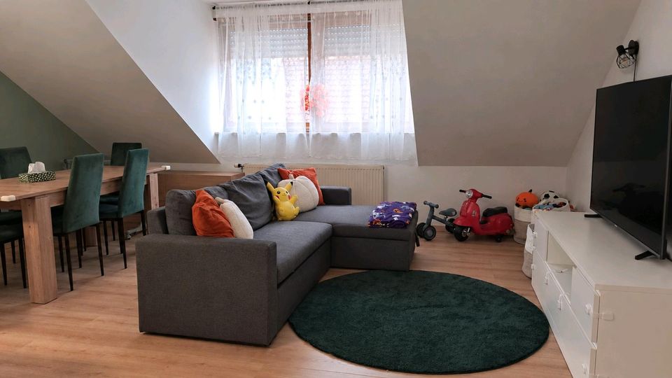 Gepflegte 2 Zimmer Dachgeschosswohnung in Leimen