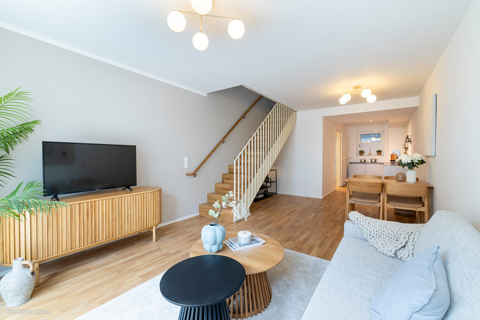 *BEZUGSFERTIG 2026* TOWNHOUSE-FEELING: 3-ZIMMER-GARTENWOHNUNG MIT PRIVATEM ZUGANG