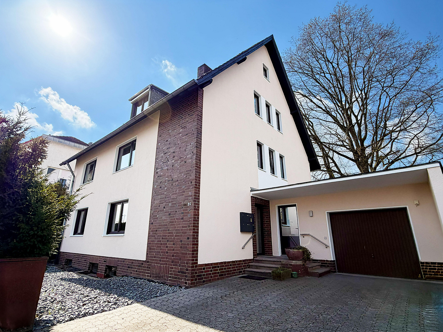 Investieren in Qualität: leerstehendes Mehrfamilienhaus mit 3 geteilten Einheiten in Köln